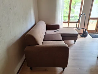 L-shapes Couch