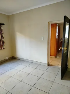 4 bedroom house in Montrose