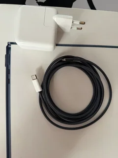 13-Inch M2 Macbook Air