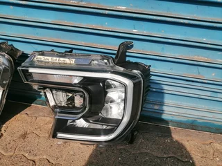 FORD RANGER T9 LED HEADLIGHTS 2022 TO 2024 MODEL