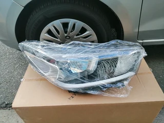 KIA RIO HEADLIGHTS 2017 TO 2021 MODEL