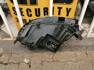 MERCEDES GLE A166 HEADLIGHT 2015 TO 2018 MODEL