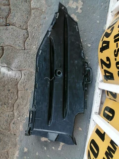 MERCEDES GLC X253 FOG LIGHT COVER 2020 TO 2022