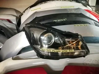 MERCEDES W204 FACE-LIFT XENON HEADLIGHT 2010 TO 2013