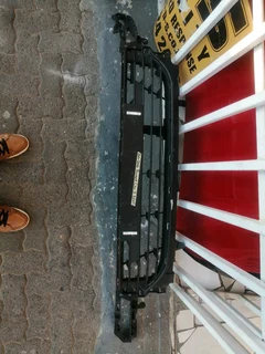 RENAULT CLIO 5 SPORT DOWN GRILL 2017 TO 2020