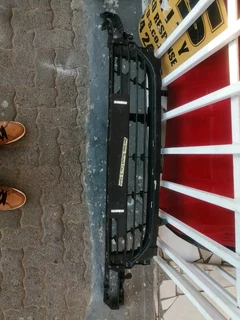 RENAULT CLIO 5 SPORT DOWN GRILL 2017 TO 2020