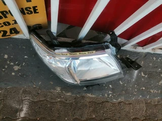 TOYOTA HILUX D4D HEADLIGHTS 2012 TO 2015