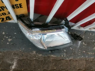 TOYOTA HILUX D4D HEADLIGHTS 2012 TO 2015