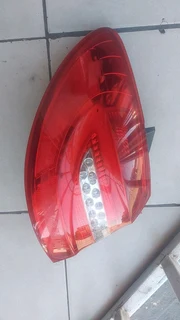 MERCEDES B-CLASS TAIL LIGHT