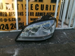 Mercedes Ml-350 4matic Headlight 2005 To 2010 Model