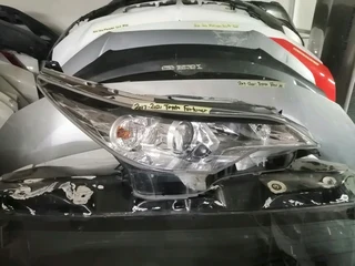 TOYOTA FORTUNER HEADLIGHTS 2017 TO 2021