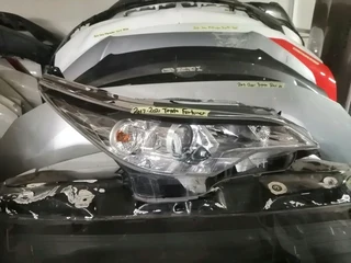 TOYOTA FORTUNER HEADLIGHTS 2017 TO 2021