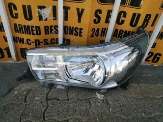 TOYOTA HILUX GD6 HEADLIGHTS 2016 TO 2020