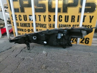 TOYOTA COROLLA CROSS GR HEADLIGHT 2022 TO 2024