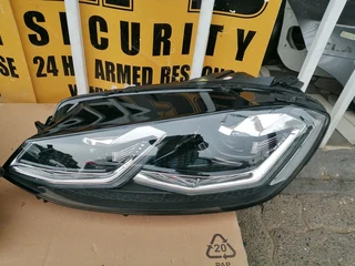 VW GOLF 7.5 TSI AUTO SYTLE HEADLIGHTS 2018 TO 2021