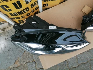 VW GOLF 7.5 TSI AUTO SYTLE HEADLIGHTS 2018 TO 2021