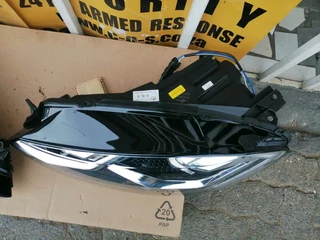 VW GOLF 7.5 TSI AUTO SYTLE HEADLIGHTS 2018 TO 2021