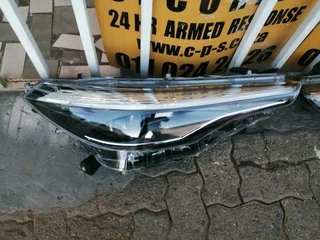 TOYOTA COROLLA CROSS HEADLIGHTS 2021 TO 2023