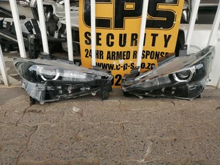 MAZDA CX5 HEADLIGHTS 2017 TO 2021