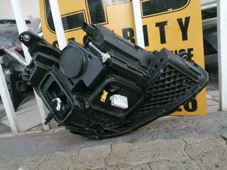 MERCEDES W213 HEADLIGHT 2013 TO 2018