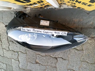 PORSCHE CAYENNE 958 GTS HEADLIGHT 2013 TO 2017 MODEL