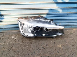 BMW X3 F25 HEADLIGHT RH 2014 TO 2017 MODEL