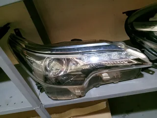 Toyota Fortuner Hi-beam Headlights Rh/lh 2016 To 2020 Model