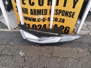 HYUNDAI SANTA FE HEADLIGHT RH 2022 TO 2023 MODEL