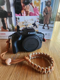 CANON EOS R50