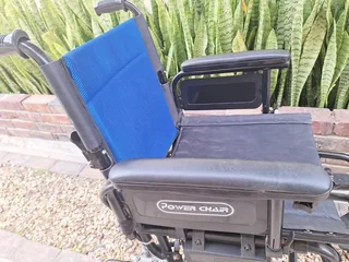 ⁶Electric Wheelchair (Powerchair)