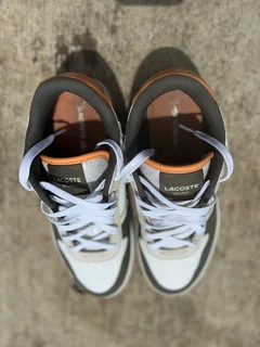 Lacoste Men’s Sneakers – Size 5 (Excellent Condition)