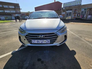 Hyundai elantra Elite 1.6 gls