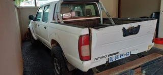 2014 Nissan NP300 Hardbody 2.4  Double Cab HI-Rider 4x4