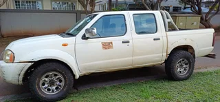 2014 Nissan NP300 Hardbody 2.4  Double Cab HI-Rider 4x4