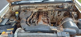 2014 Nissan NP300 Hardbody 2.4  Double Cab HI-Rider 4x4