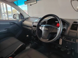 2025 Isuzu D-Max 250 HO Single Cab Safety