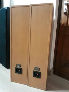 Kenwood LS-V520-W floorstanding speakers