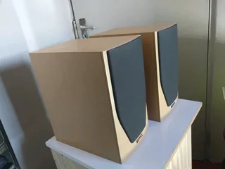 Mission M72 bookshelf speakers