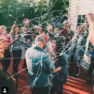 Gender reveal Serpentine Spray (Silly String)
