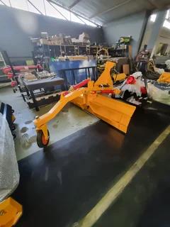 Skrapers/scrapers/hidroliese skrapers/Hydraulic graders/graders