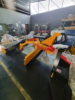Skrapers/scrapers/hidroliese skrapers/Hydraulic graders/graders