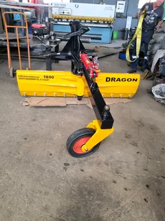 Skrapers/scrapers/hidroliese skrapers/Hydraulic graders/graders