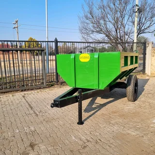 Tipper trailers/tip trailers/flatdeck trailers/trailers/agricultural trailers