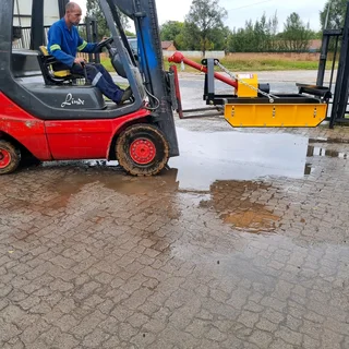 Slashers/blower mowers/hay makers/bossie slaners/slasher