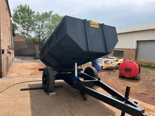 Tip trailers/Tipper trailers