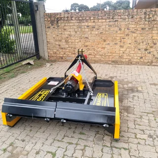 Slashers/Haymakers/Blower mowers/Graders/skrapers/Tip trailers/rippers