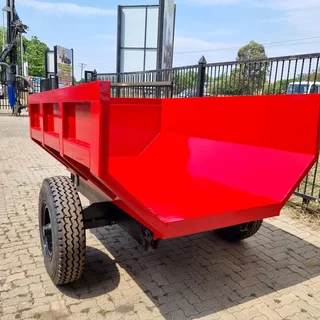 Slashers/Haymakers/Blower mowers/Graders/skrapers/Tip trailers/rippers