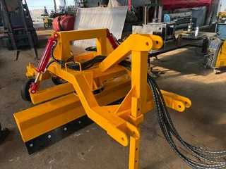 Hydraulic skid steer graders/ Hydraulic skid steer scrapers/scrapers