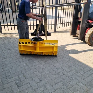 3 punt skrapers/ mounted graders/scrapers