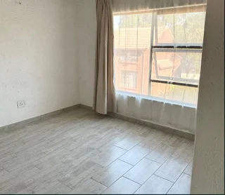 2 Bedroom Apartment to Rent in Morningside.